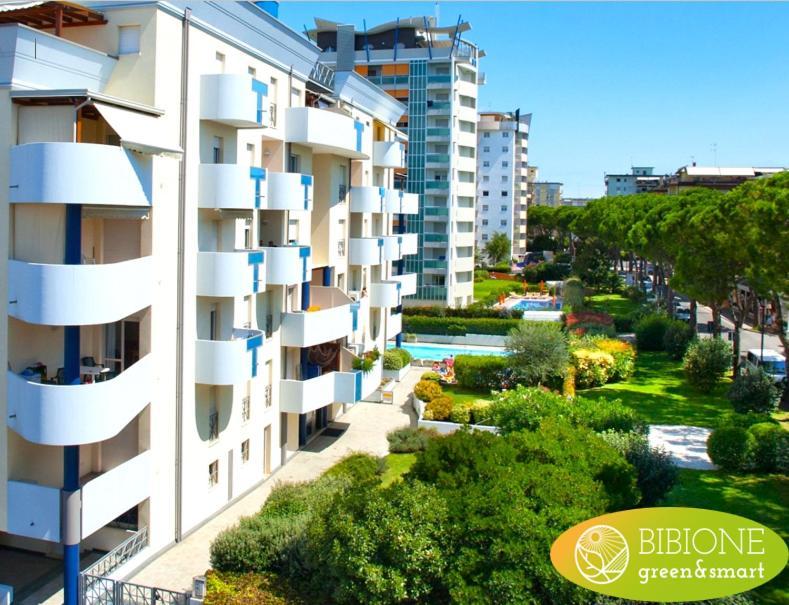 Green Holiday Wohnung Mit Schwimmbad Bibione Eksteriør billede
